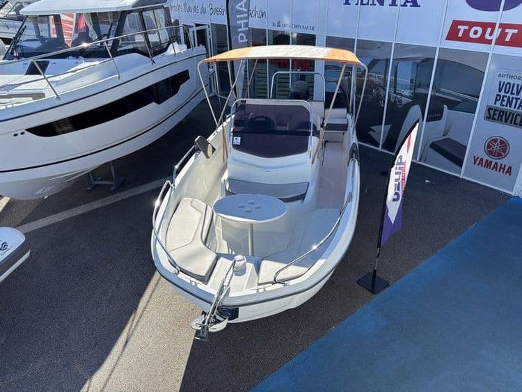 BENETEAU FLYER 6.6 SPACEDECK - Photo 3