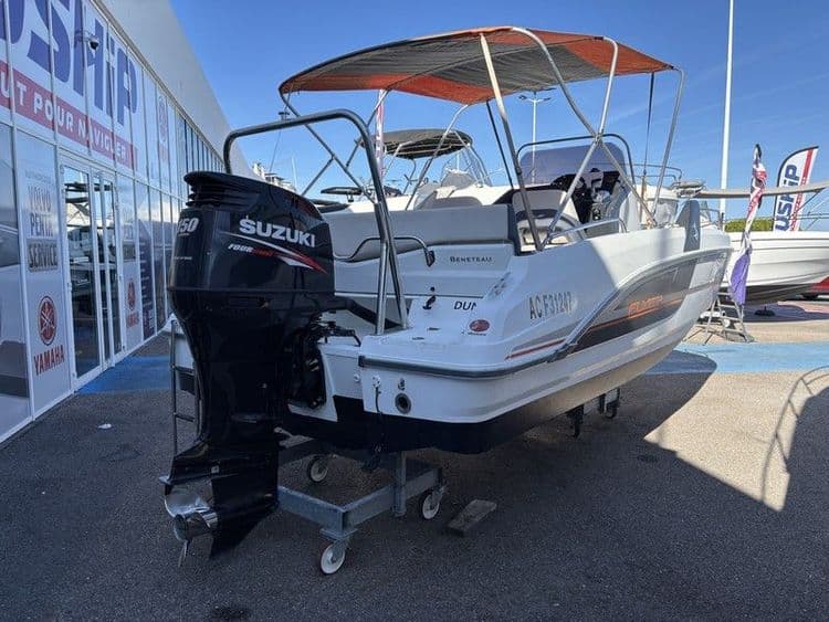 BENETEAU FLYER 6.6 SPACEDECK - Photo 14