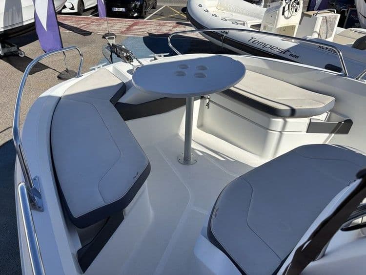 BENETEAU FLYER 6.6 SPACEDECK - Photo 6