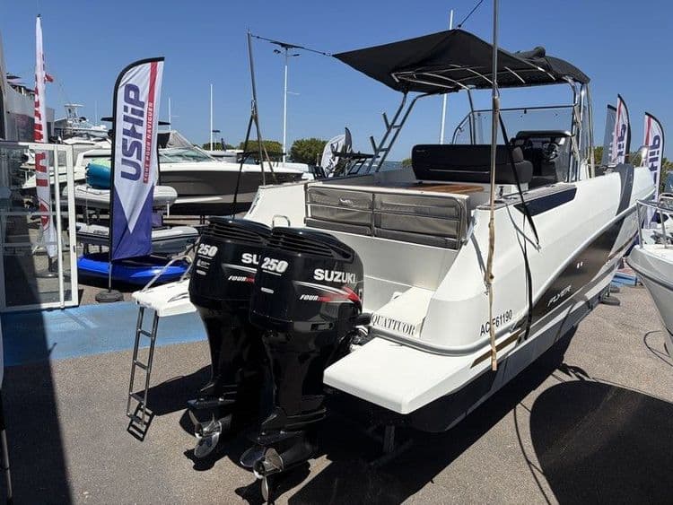 BENETEAU FLYER 8.8 - Photo 20