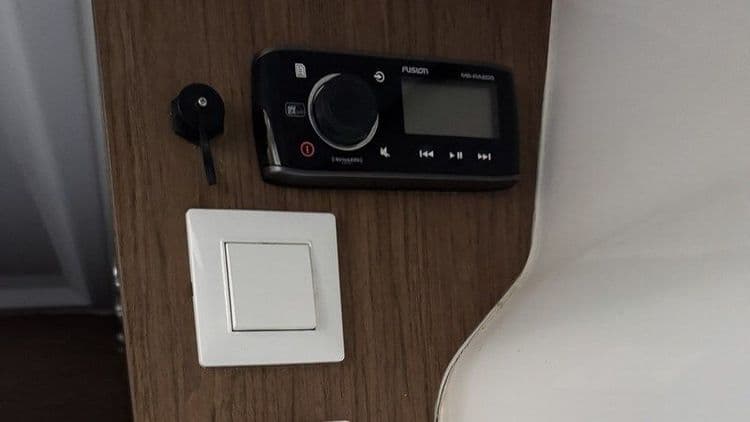 BENETEAU FLYER 8.8 - Photo 26