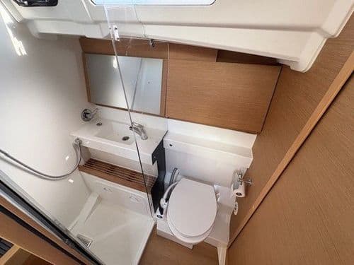 JEANNEAU SUN ODYSSEY 490 - Photo 2